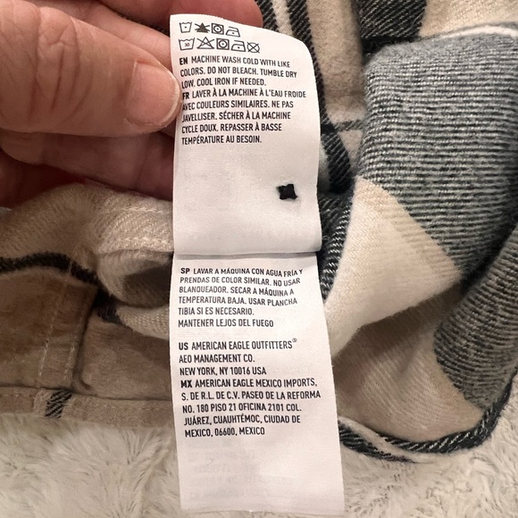 American Eagle Mens XL Black Tan Soft Flannel Longsleeved 2 Pocket Button Shirt - Picture 5 of 14